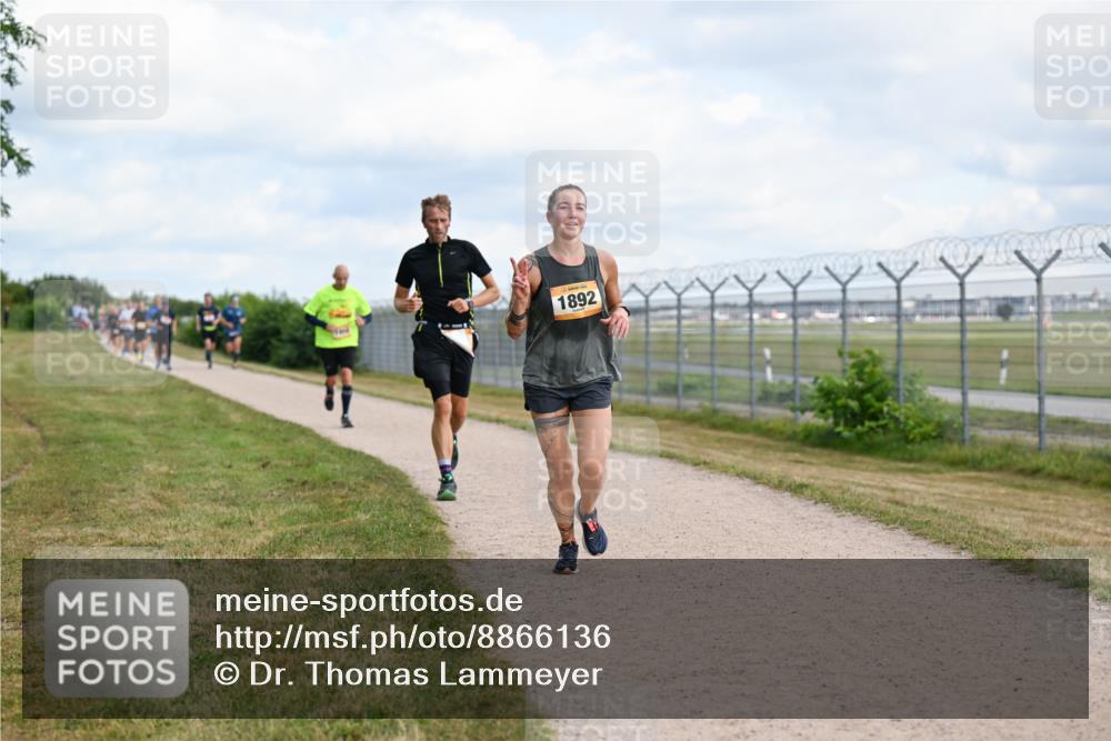 14.09.2025 - Airport Race Dr. Thomas Lammeyer http://msf.ph/oto/8866136 14.09.2025 12:06:44 Laufen 1892 meine-sportfotos.de