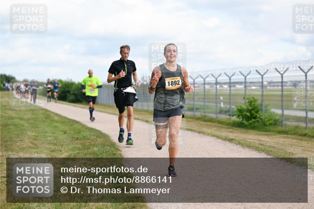 14.09.2025 - Airport Race Dr. Thomas Lammeyer http://msf.ph/oto/8866141 14.09.2025 12:06:44 Laufen 1892 meine-sportfotos.de