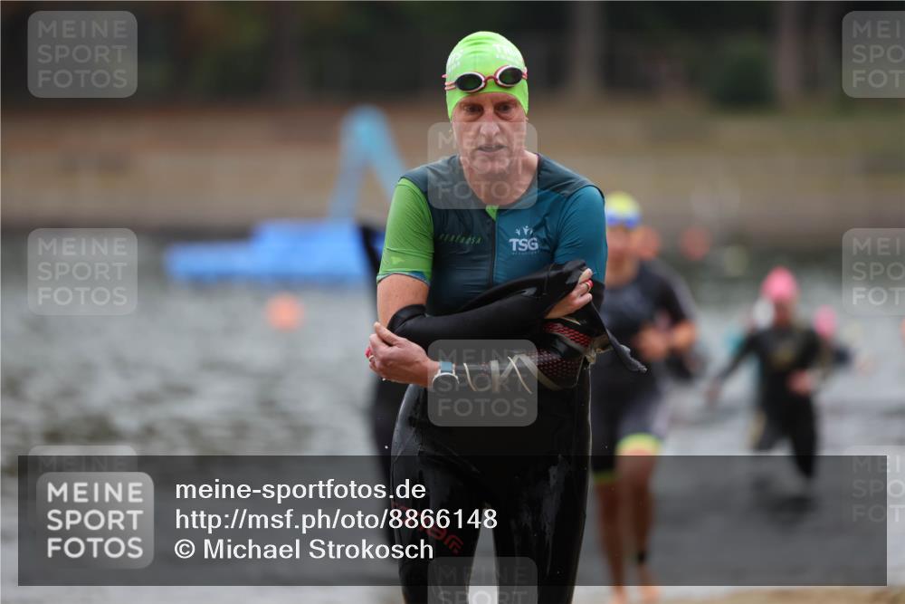 14.09.2025 - Stadtparktriathlon Michael Strokosch http://msf.ph/oto/8866148 14.09.2025 09:14:13 Schwimmen 469, 486, 495, 500, 506 meine-sportfotos.de