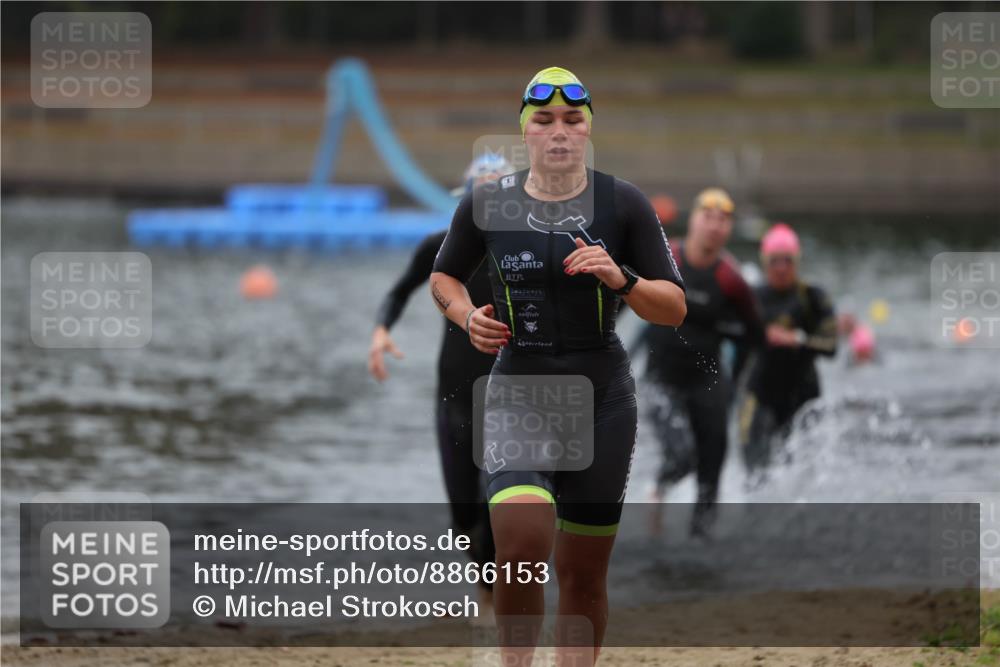 14.09.2025 - Stadtparktriathlon Michael Strokosch http://msf.ph/oto/8866153 14.09.2025 09:14:16 Schwimmen 469, 486, 495, 500, 506 meine-sportfotos.de