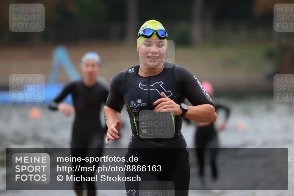 14.09.2025 - Stadtparktriathlon Michael Strokosch http://msf.ph/oto/8866163 14.09.2025 09:14:17 Schwimmen 469, 486, 495, 500, 506 meine-sportfotos.de