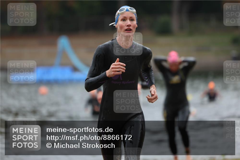 14.09.2025 - Stadtparktriathlon Michael Strokosch http://msf.ph/oto/8866172 14.09.2025 09:14:19 Schwimmen 469, 495, 500, 506 meine-sportfotos.de