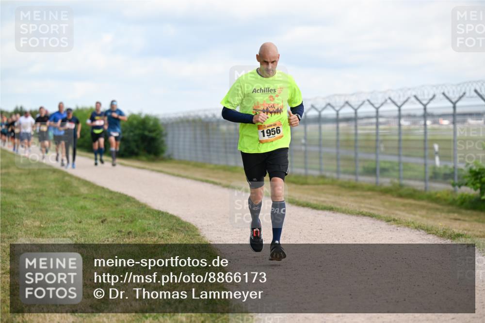 14.09.2025 - Airport Race Dr. Thomas Lammeyer http://msf.ph/oto/8866173 14.09.2025 12:06:48 Laufen 1956 meine-sportfotos.de