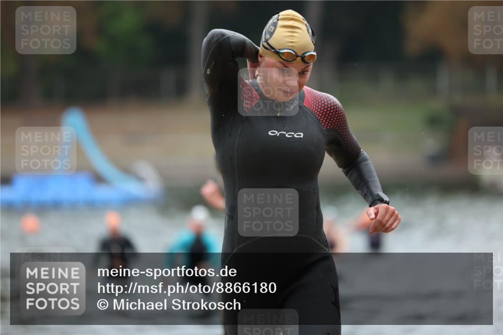 14.09.2025 - Stadtparktriathlon Michael Strokosch http://msf.ph/oto/8866180 14.09.2025 09:14:22 Schwimmen 469, 500, 506 meine-sportfotos.de