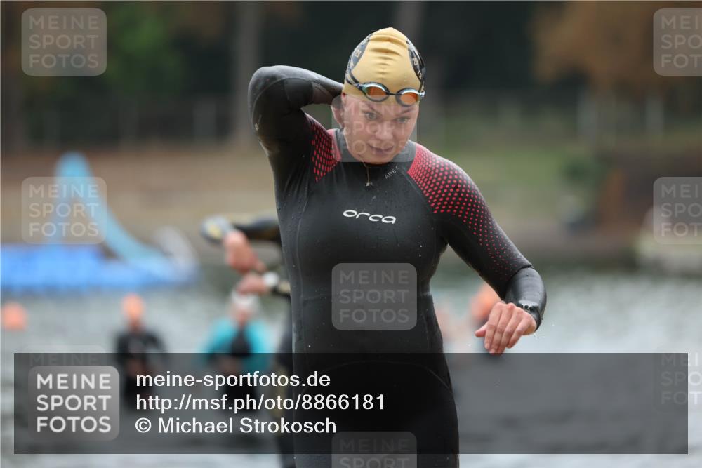 14.09.2025 - Stadtparktriathlon Michael Strokosch http://msf.ph/oto/8866181 14.09.2025 09:14:22 Schwimmen 469, 500, 506 meine-sportfotos.de