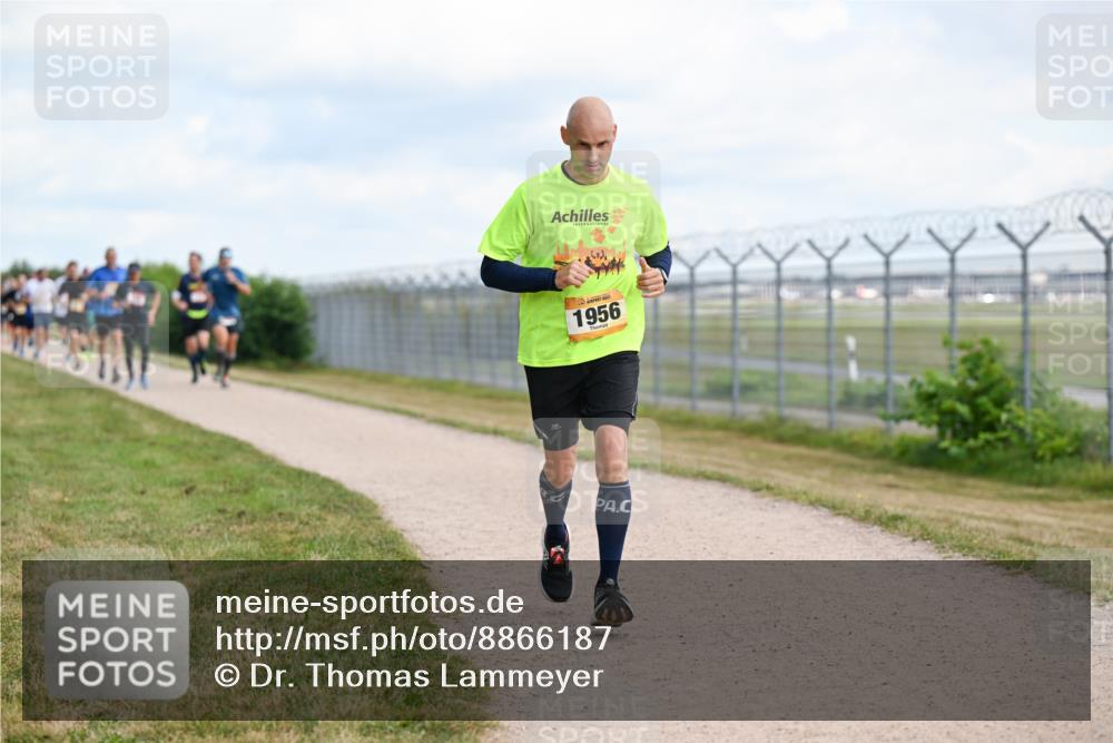 14.09.2025 - Airport Race Dr. Thomas Lammeyer http://msf.ph/oto/8866187 14.09.2025 12:06:48 Laufen 1956 meine-sportfotos.de