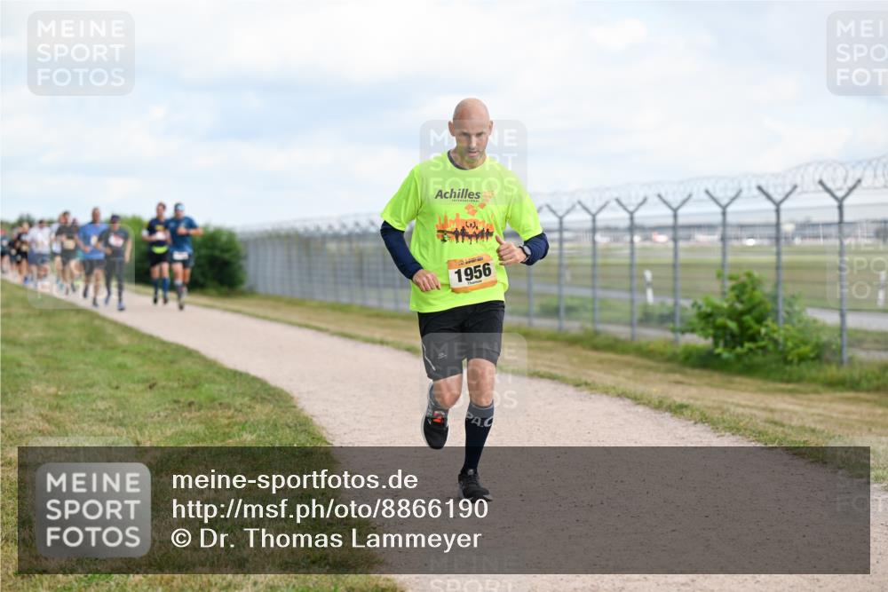 14.09.2025 - Airport Race Dr. Thomas Lammeyer http://msf.ph/oto/8866190 14.09.2025 12:06:49 Laufen 1956 meine-sportfotos.de