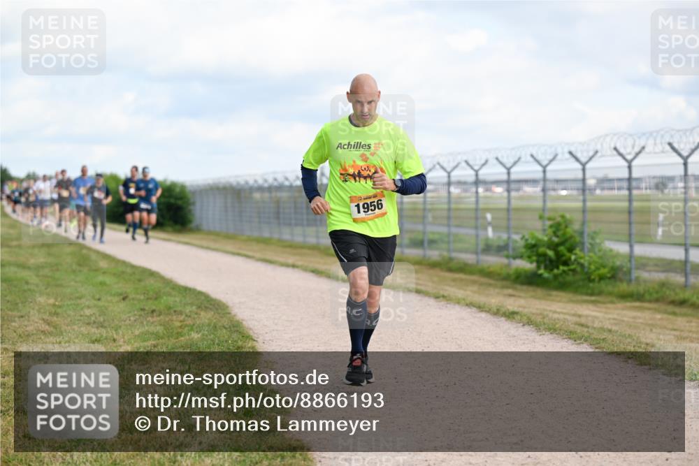 14.09.2025 - Airport Race Dr. Thomas Lammeyer http://msf.ph/oto/8866193 14.09.2025 12:06:49 Laufen 1956 meine-sportfotos.de