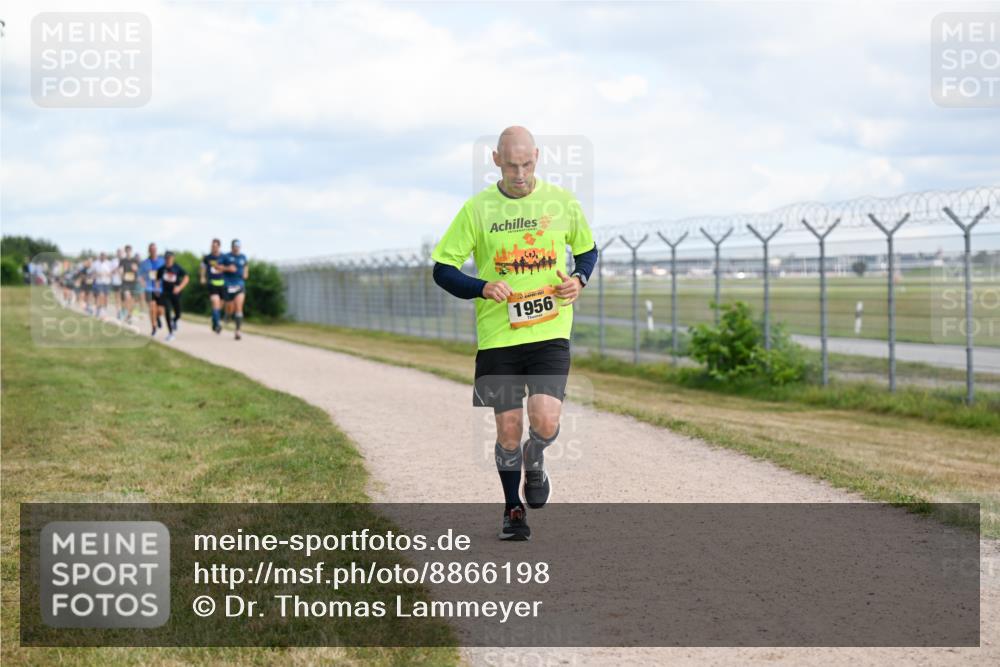 14.09.2025 - Airport Race Dr. Thomas Lammeyer http://msf.ph/oto/8866198 14.09.2025 12:06:49 Laufen 1956 meine-sportfotos.de