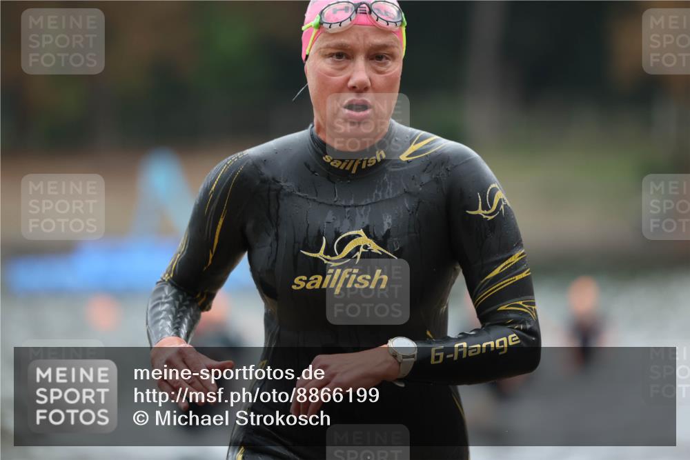 14.09.2025 - Stadtparktriathlon Michael Strokosch http://msf.ph/oto/8866199 14.09.2025 09:14:26 Schwimmen 445, 448, 450, 458, 506 meine-sportfotos.de