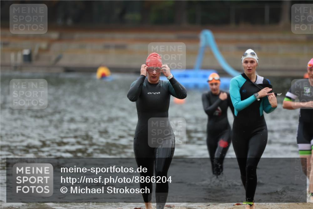 14.09.2025 - Stadtparktriathlon Michael Strokosch http://msf.ph/oto/8866204 14.09.2025 09:14:31 Schwimmen 445, 448, 450, 458, 477 meine-sportfotos.de