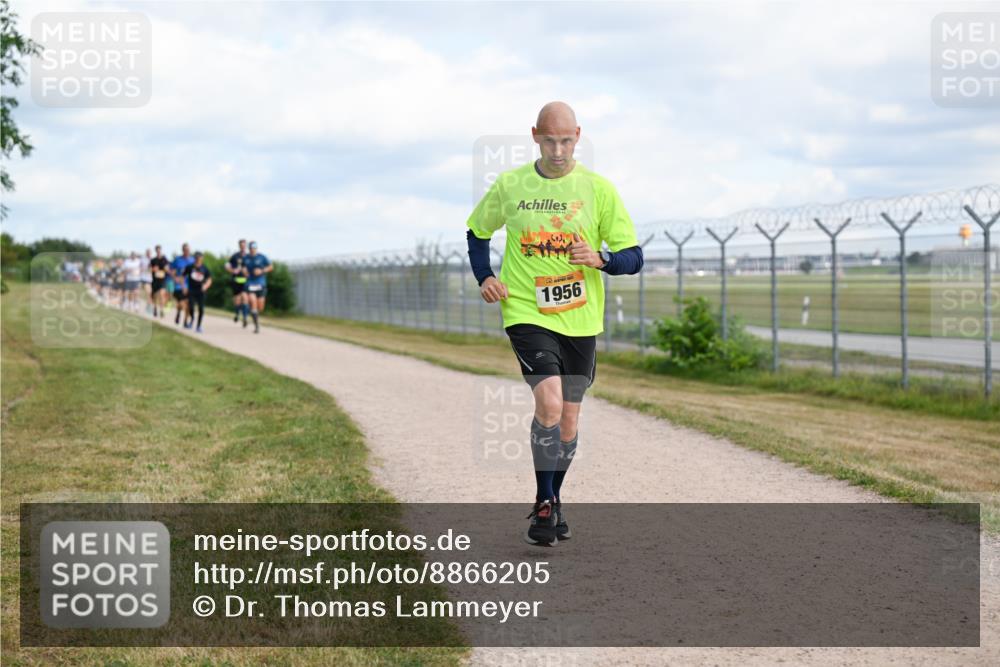 14.09.2025 - Airport Race Dr. Thomas Lammeyer http://msf.ph/oto/8866205 14.09.2025 12:06:49 Laufen 1956 meine-sportfotos.de