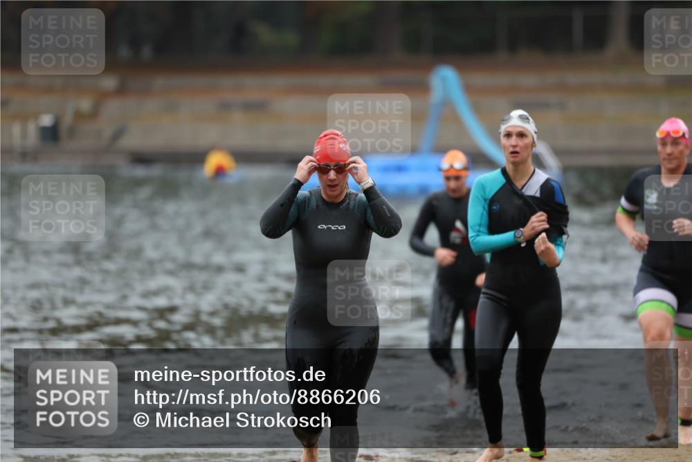14.09.2025 - Stadtparktriathlon Michael Strokosch http://msf.ph/oto/8866206 14.09.2025 09:14:32 Schwimmen 445, 448, 450, 458, 477 meine-sportfotos.de