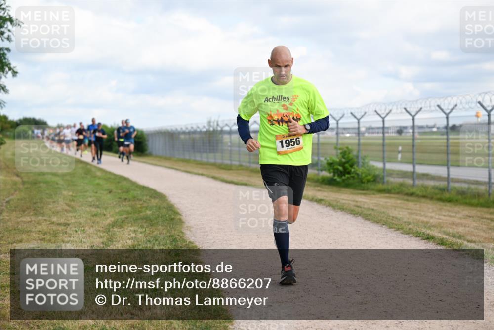 14.09.2025 - Airport Race Dr. Thomas Lammeyer http://msf.ph/oto/8866207 14.09.2025 12:06:50 Laufen 1956 meine-sportfotos.de