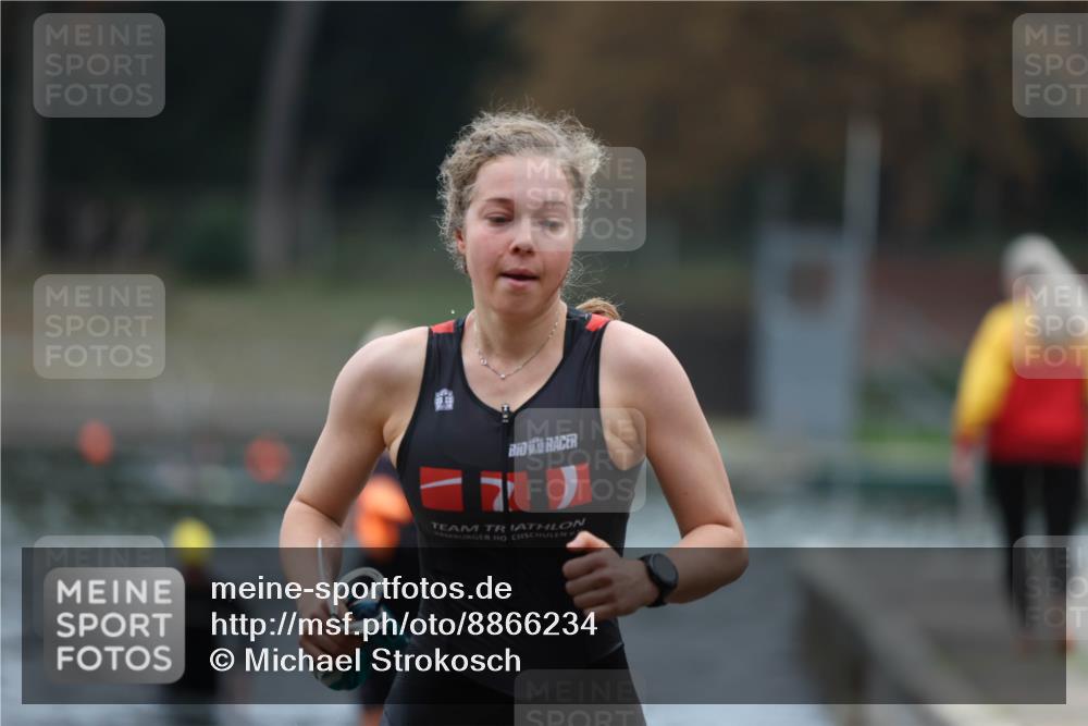 14.09.2025 - Stadtparktriathlon Michael Strokosch http://msf.ph/oto/8866234 14.09.2025 09:14:41 Schwimmen 445, 447, 448, 477, 505 meine-sportfotos.de