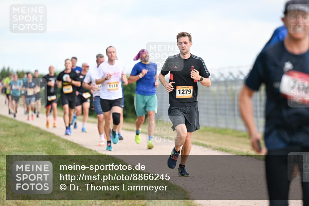 14.09.2025 - Airport Race Dr. Thomas Lammeyer http://msf.ph/oto/8866245 14.09.2025 12:06:58 Laufen 1118, 1279, 700 meine-sportfotos.de