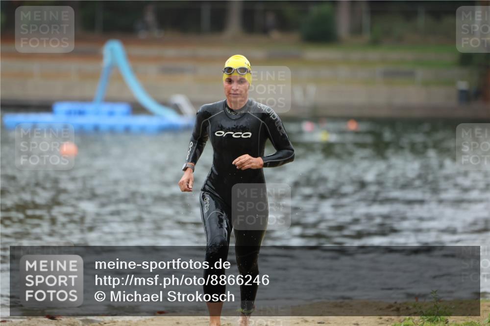 14.09.2025 - Stadtparktriathlon Michael Strokosch http://msf.ph/oto/8866246 14.09.2025 09:14:49 Schwimmen 447, 505 meine-sportfotos.de