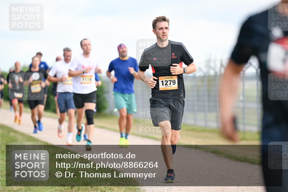 14.09.2025 - Airport Race Dr. Thomas Lammeyer http://msf.ph/oto/8866264 14.09.2025 12:06:59 Laufen 1279 meine-sportfotos.de