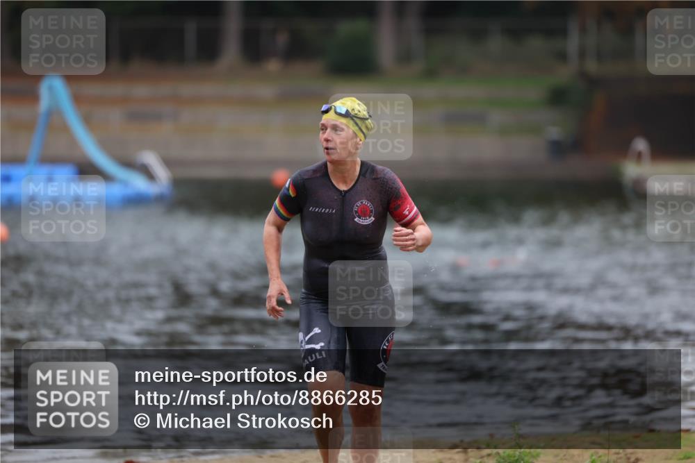 14.09.2025 - Stadtparktriathlon Michael Strokosch http://msf.ph/oto/8866285 14.09.2025 09:16:08 Schwimmen 446 meine-sportfotos.de