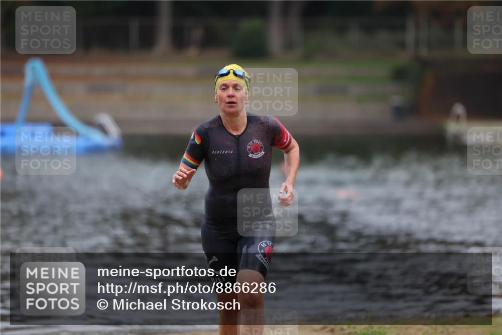 14.09.2025 - Stadtparktriathlon Michael Strokosch http://msf.ph/oto/8866286 14.09.2025 09:16:08 Schwimmen 446 meine-sportfotos.de