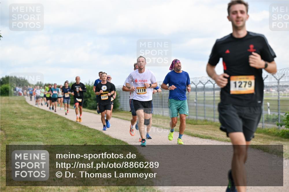 14.09.2025 - Airport Race Dr. Thomas Lammeyer http://msf.ph/oto/8866289 14.09.2025 12:07:02 Laufen 1118, 1392, 1279 meine-sportfotos.de