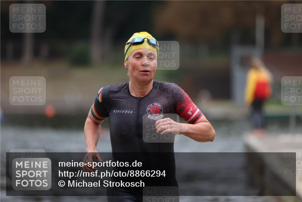 14.09.2025 - Stadtparktriathlon Michael Strokosch http://msf.ph/oto/8866294 14.09.2025 09:16:10 Schwimmen 446 meine-sportfotos.de