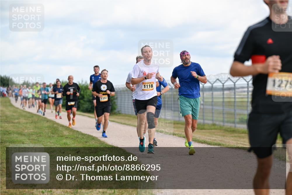 14.09.2025 - Airport Race Dr. Thomas Lammeyer http://msf.ph/oto/8866295 14.09.2025 12:07:02 Laufen 1118, 1392, 1279 meine-sportfotos.de