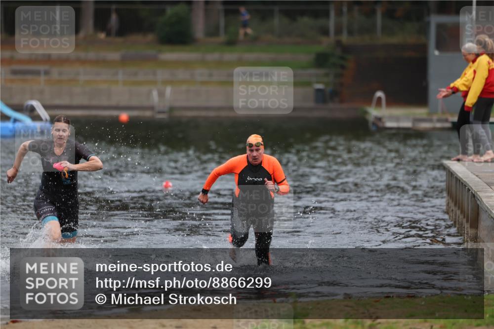 14.09.2025 - Stadtparktriathlon Michael Strokosch http://msf.ph/oto/8866299 14.09.2025 09:16:33 Schwimmen 440, 504 meine-sportfotos.de