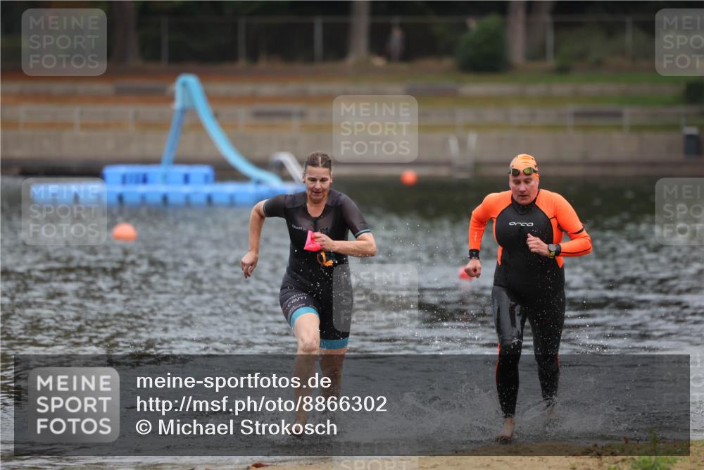 14.09.2025 - Stadtparktriathlon Michael Strokosch http://msf.ph/oto/8866302 14.09.2025 09:16:35 Schwimmen 440, 504 meine-sportfotos.de