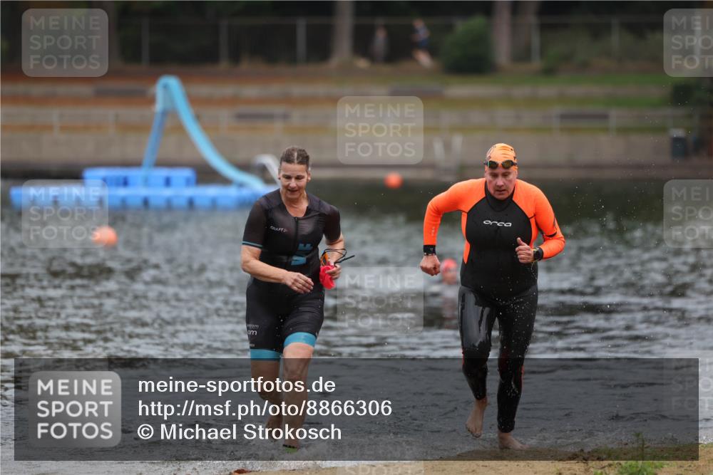 14.09.2025 - Stadtparktriathlon Michael Strokosch http://msf.ph/oto/8866306 14.09.2025 09:16:35 Schwimmen 440, 504 meine-sportfotos.de