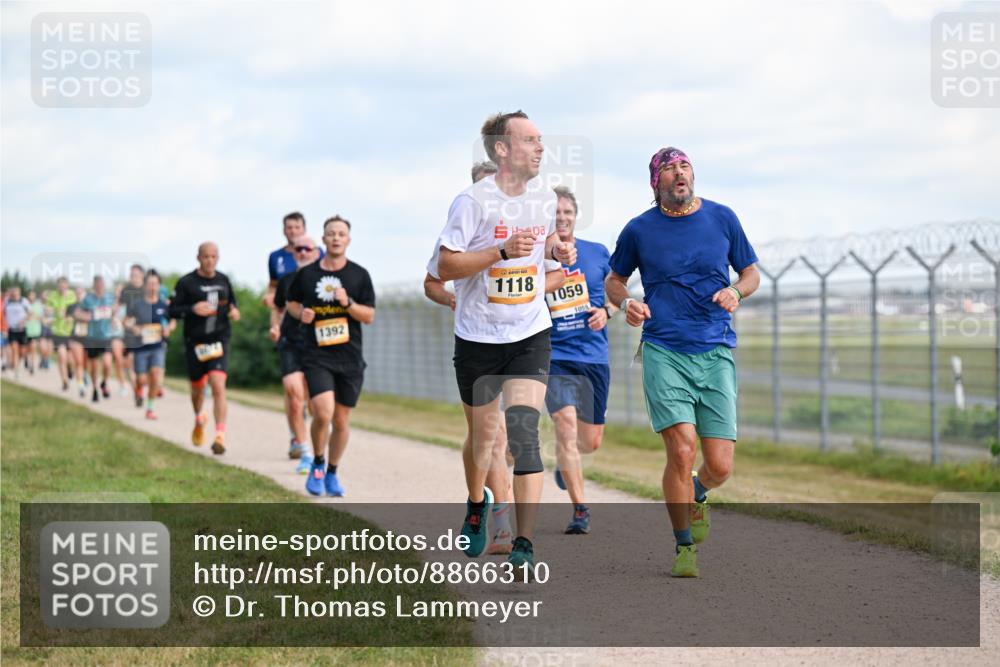 14.09.2025 - Airport Race Dr. Thomas Lammeyer http://msf.ph/oto/8866310 14.09.2025 12:07:03 Laufen 1392, 1118, 1059, 1059 meine-sportfotos.de