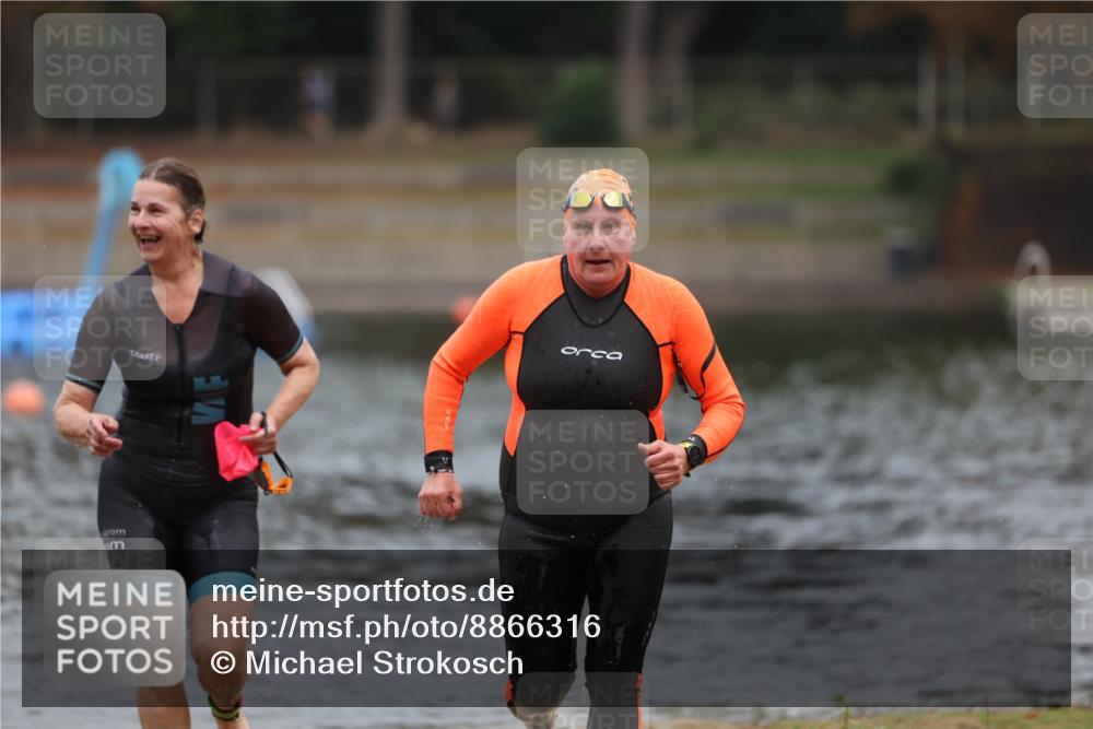 14.09.2025 - Stadtparktriathlon Michael Strokosch http://msf.ph/oto/8866316 14.09.2025 09:16:37 Schwimmen 440, 504 meine-sportfotos.de