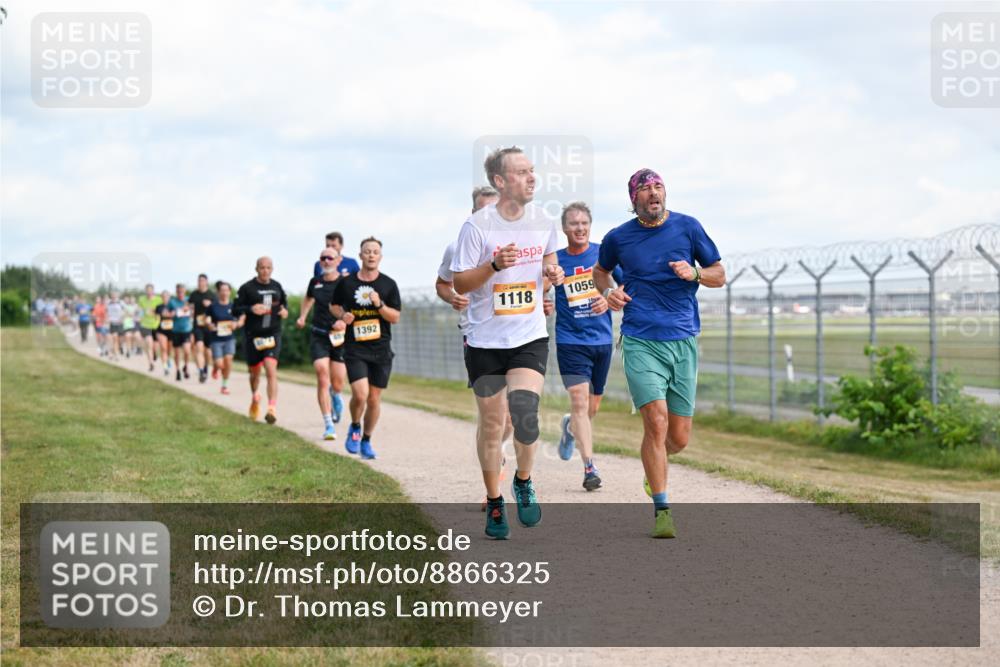 14.09.2025 - Airport Race Dr. Thomas Lammeyer http://msf.ph/oto/8866325 14.09.2025 12:07:04 Laufen 1118, 1059, 1392 meine-sportfotos.de