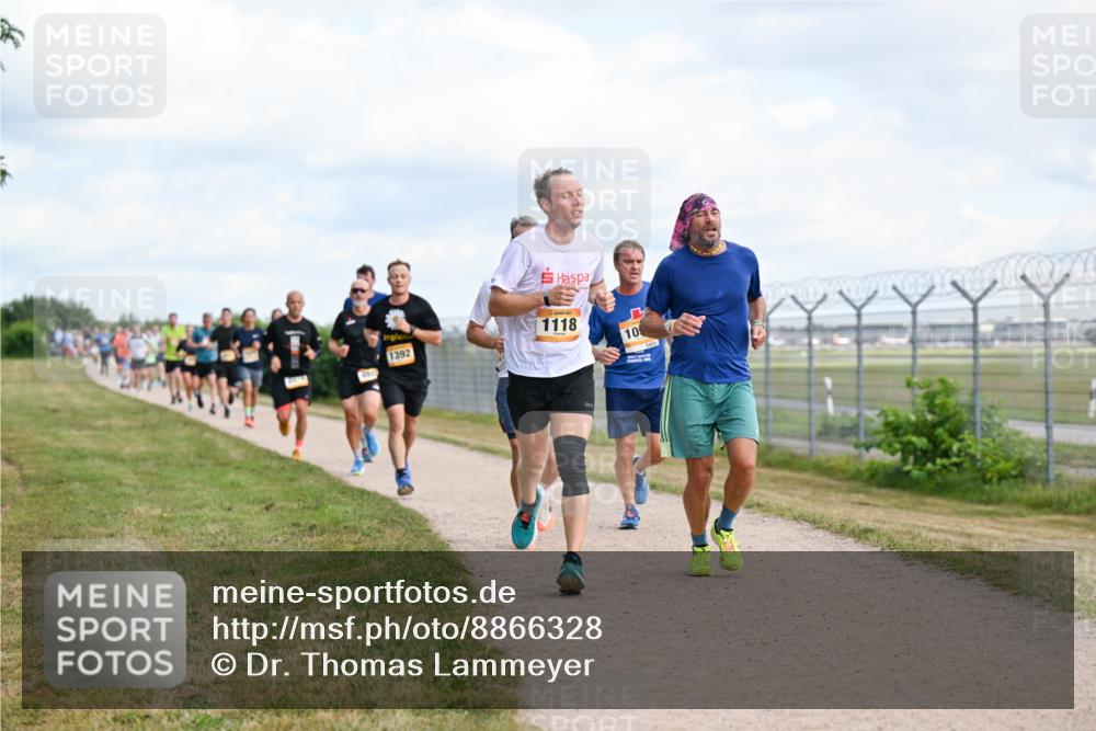 14.09.2025 - Airport Race Dr. Thomas Lammeyer http://msf.ph/oto/8866328 14.09.2025 12:07:04 Laufen 1392, 5, 1118, 10 meine-sportfotos.de