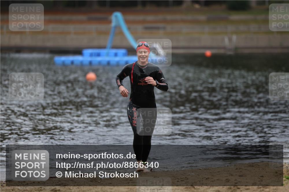 14.09.2025 - Stadtparktriathlon Michael Strokosch http://msf.ph/oto/8866340 14.09.2025 09:16:59 Schwimmen 465 meine-sportfotos.de