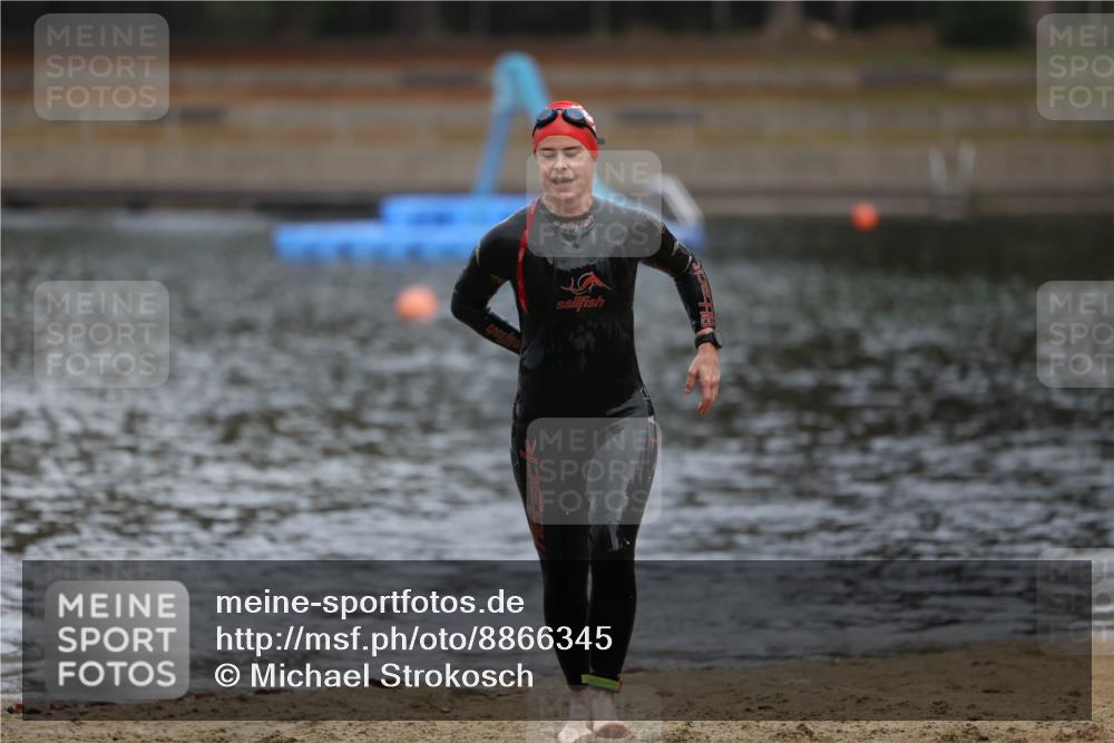 14.09.2025 - Stadtparktriathlon Michael Strokosch http://msf.ph/oto/8866345 14.09.2025 09:17:00 Schwimmen 465 meine-sportfotos.de
