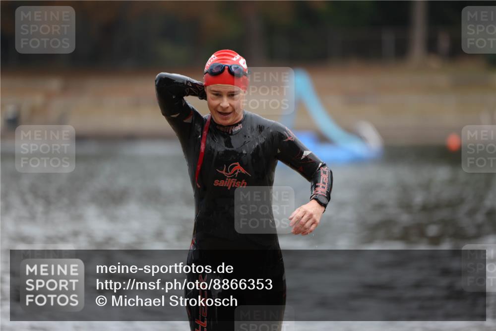 14.09.2025 - Stadtparktriathlon Michael Strokosch http://msf.ph/oto/8866353 14.09.2025 09:17:03 Schwimmen 465 meine-sportfotos.de