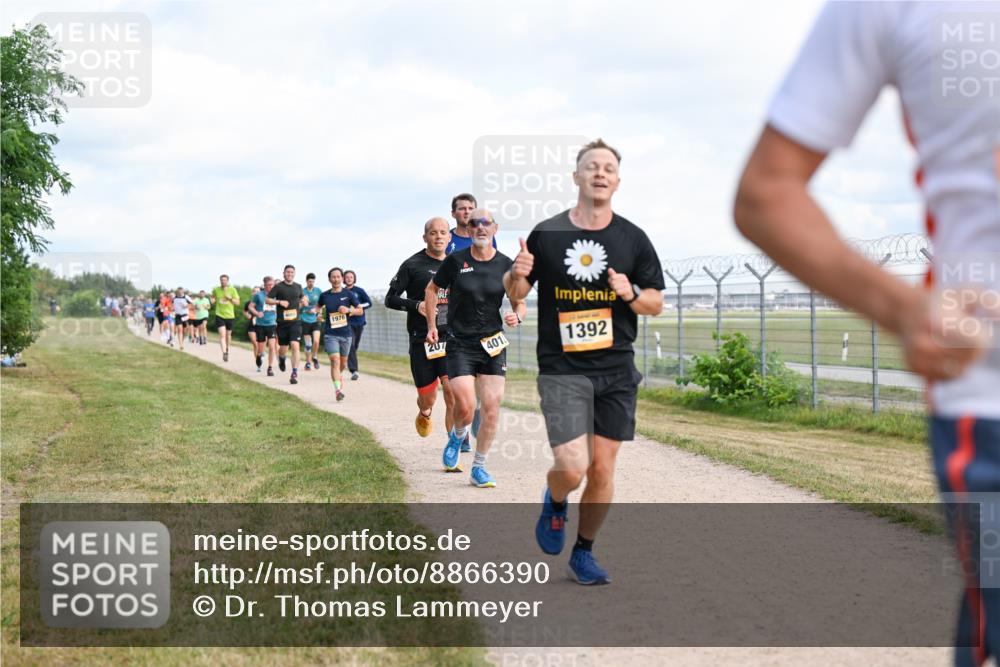 14.09.2025 - Airport Race Dr. Thomas Lammeyer http://msf.ph/oto/8866390 14.09.2025 12:07:08 Laufen 1976, 207, 401, 1392 meine-sportfotos.de