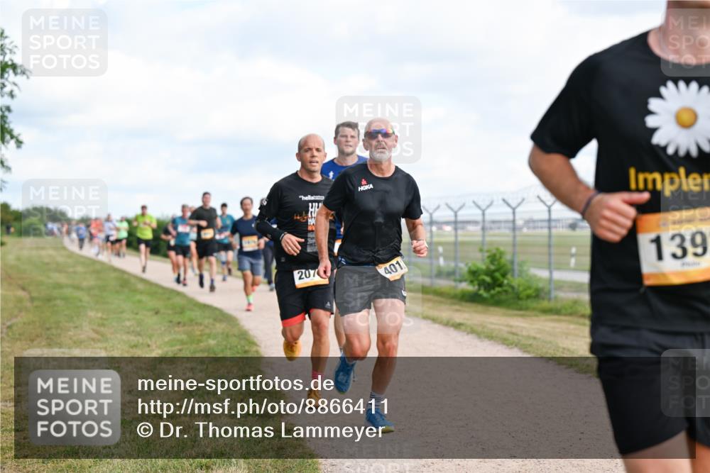 14.09.2025 - Airport Race Dr. Thomas Lammeyer http://msf.ph/oto/8866411 14.09.2025 12:07:09 Laufen 207, 401, 139 meine-sportfotos.de