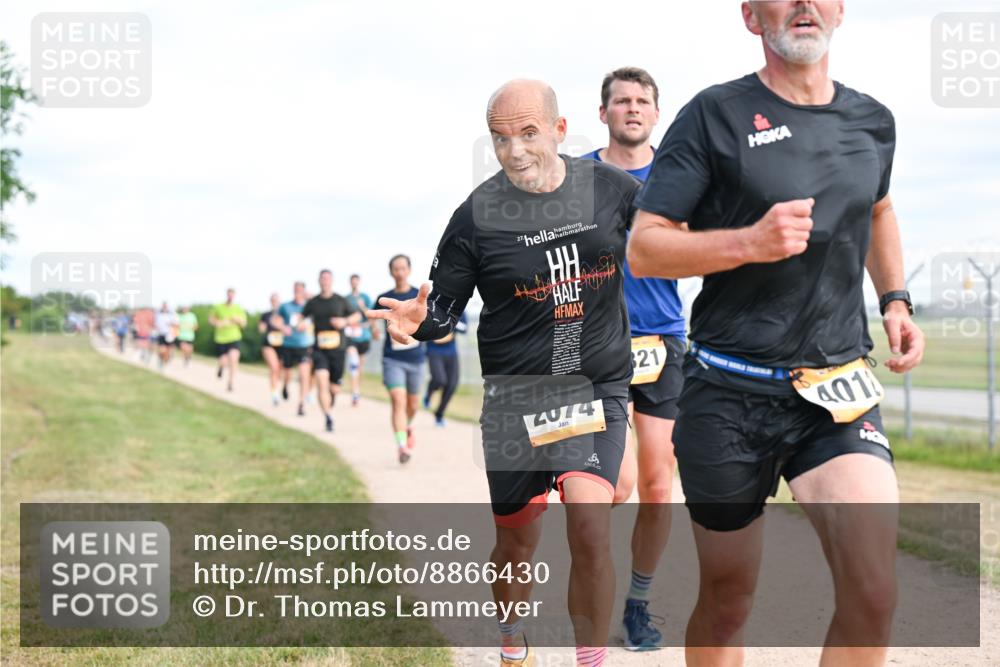 14.09.2025 - Airport Race Dr. Thomas Lammeyer http://msf.ph/oto/8866430 14.09.2025 12:07:10 Laufen 27, 2074, 21, 401 meine-sportfotos.de