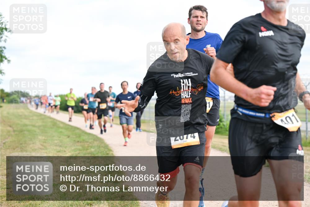 14.09.2025 - Airport Race Dr. Thomas Lammeyer http://msf.ph/oto/8866432 14.09.2025 12:07:11 Laufen 1, 2074, 401 meine-sportfotos.de