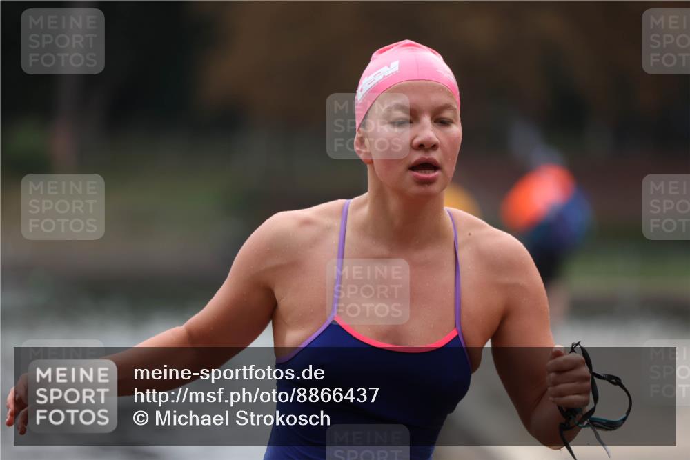 14.09.2025 - Stadtparktriathlon Michael Strokosch http://msf.ph/oto/8866437 14.09.2025 09:42:38 Schwimmen 574 meine-sportfotos.de