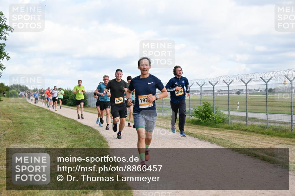 14.09.2025 - Airport Race Dr. Thomas Lammeyer http://msf.ph/oto/8866457 14.09.2025 12:07:12 Laufen 1255, 4055, 197, 1976, 2035 meine-sportfotos.de