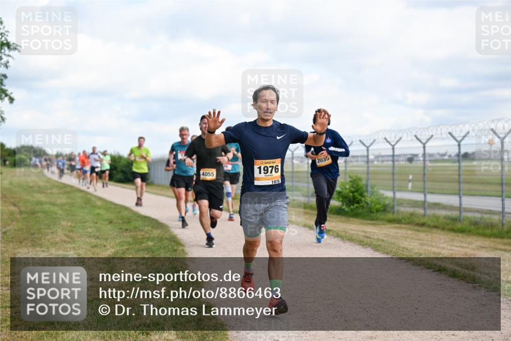 14.09.2025 - Airport Race Dr. Thomas Lammeyer http://msf.ph/oto/8866463 14.09.2025 12:07:13 Laufen 4055, 1976, 1976, 2035 meine-sportfotos.de
