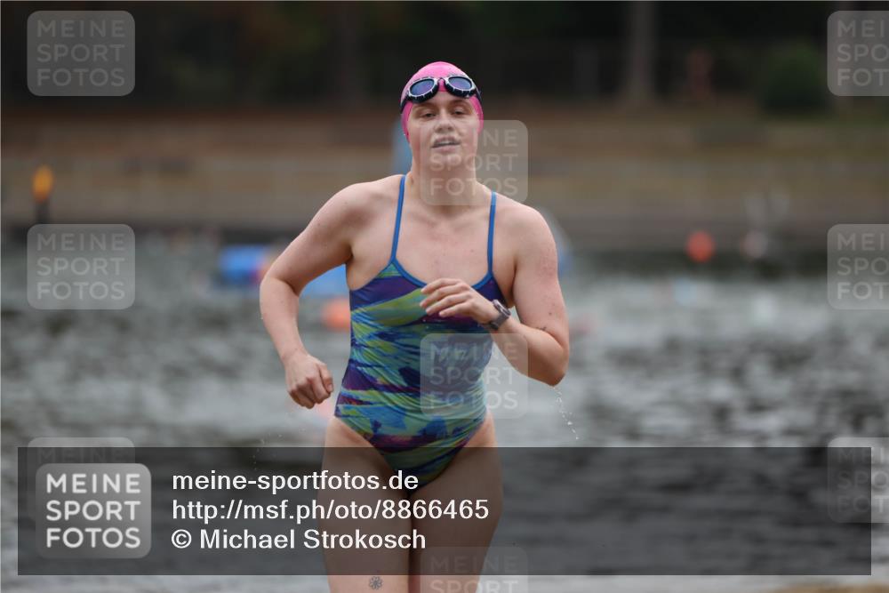 14.09.2025 - Stadtparktriathlon Michael Strokosch http://msf.ph/oto/8866465 14.09.2025 09:43:35 Schwimmen 605 meine-sportfotos.de