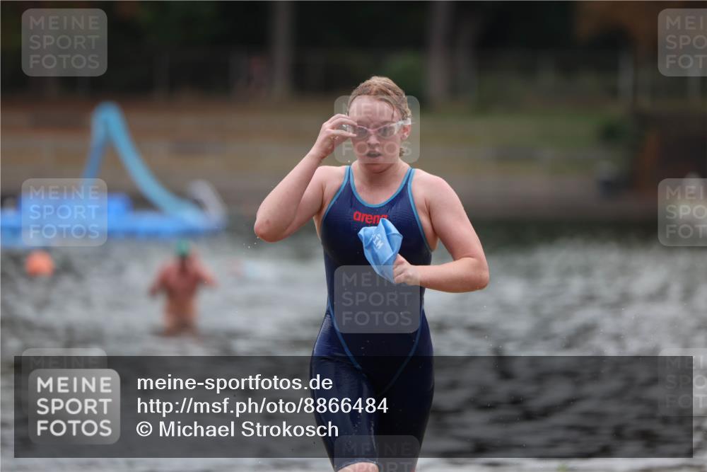 14.09.2025 - Stadtparktriathlon Michael Strokosch http://msf.ph/oto/8866484 14.09.2025 09:43:49 Schwimmen 575 meine-sportfotos.de