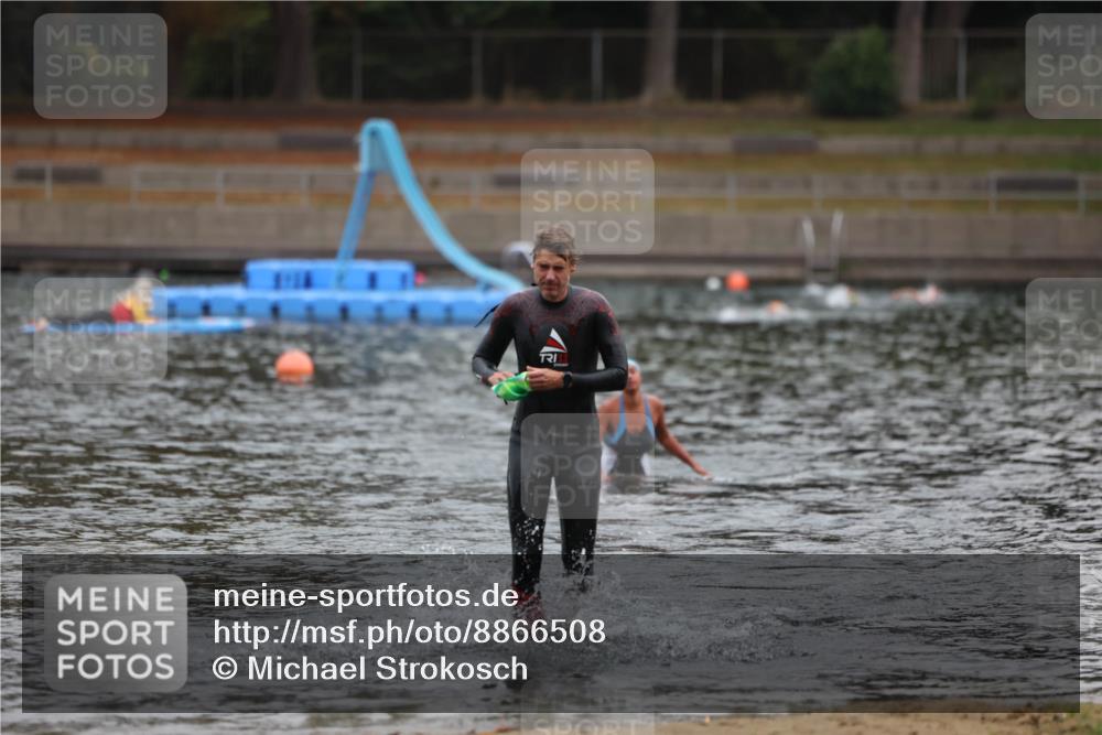 14.09.2025 - Stadtparktriathlon Michael Strokosch http://msf.ph/oto/8866508 14.09.2025 09:44:10 Schwimmen 548 meine-sportfotos.de