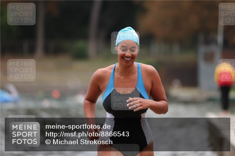 14.09.2025 - Stadtparktriathlon Michael Strokosch http://msf.ph/oto/8866543 14.09.2025 09:44:24 Schwimmen 512 meine-sportfotos.de