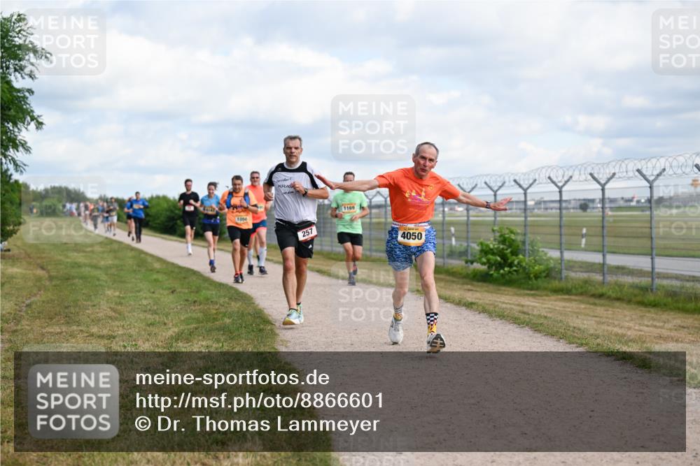 14.09.2025 - Airport Race Dr. Thomas Lammeyer http://msf.ph/oto/8866601 14.09.2025 12:07:21 Laufen 1050, 257, 1169, 4050 meine-sportfotos.de
