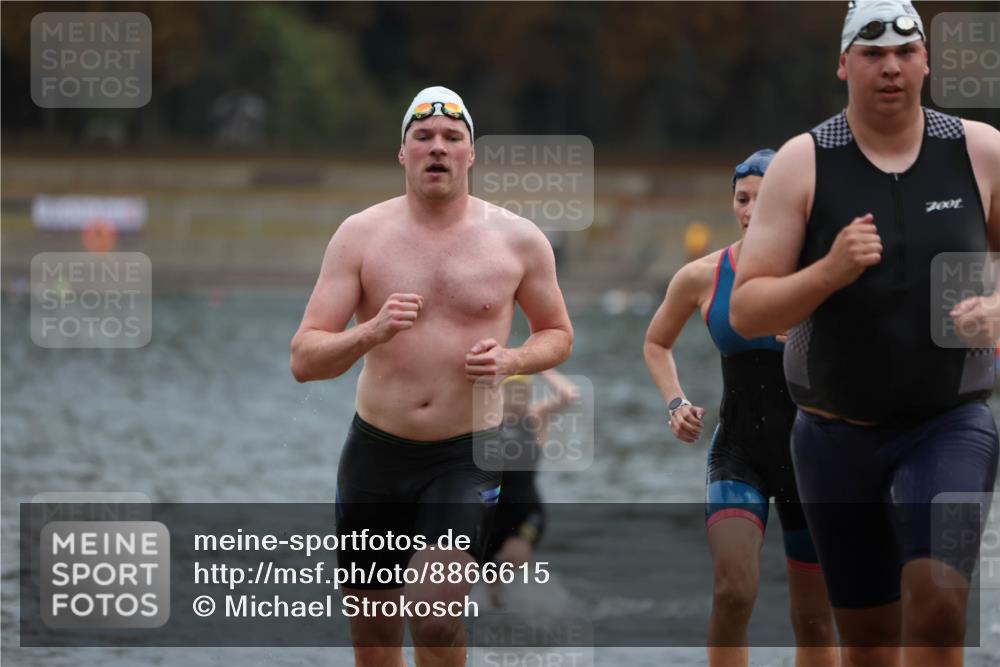 14.09.2025 - Stadtparktriathlon Michael Strokosch http://msf.ph/oto/8866615 14.09.2025 09:45:43 Schwimmen 528, 545, 547, 580, 593, 604 meine-sportfotos.de